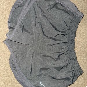 Nike short